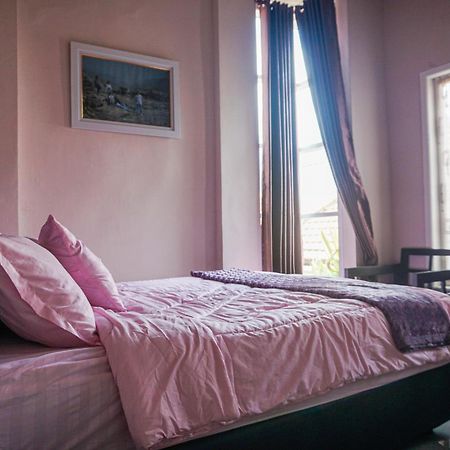 Gigafa Homestay Проболинго Экстерьер фото